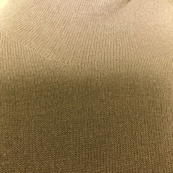 Brand New Ellen Tracey  Woman’s Beige Sweater w/ Turtleneck!! Pristine Condition - Picture 4 of 12